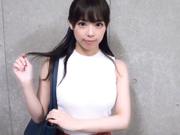 【女子大生の乱れ咲き】 キュートなJDがエロモード全開！ 両手にチ○コで乱れまくる3Pセックス♡