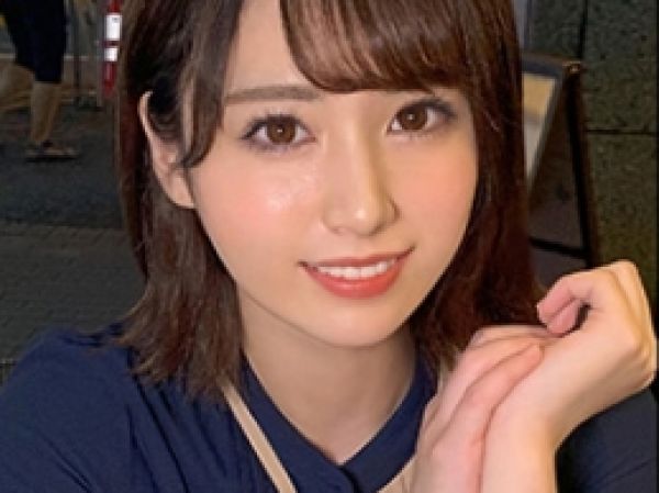 【隠し撮り♡】 彼氏持ちの美少女が浮気セックス！ ちっぱい揺らしてカメラにエロい表情を魅せつける！