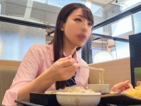 【制服美少女と車内デート】『車の中でしちゃうの？』純粋無垢なJKがデート中に大胆に！車内フェラで我慢できず、ホテルでは着衣のまま生ハメSEX！生々しい生膣挿入に悶絶♡