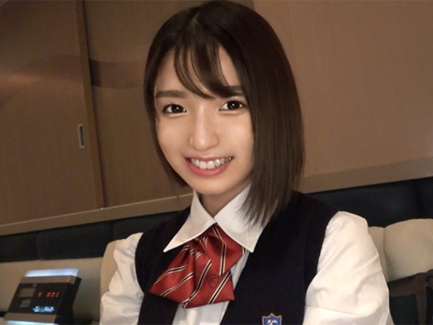 【制服美少女の過激な誘惑】『見ちゃダメ…』無防備なくぱぁでアソコもアナルも丸見え！ヌルヌルおまんこがチンポを貪り、激しく腰を振る制服娘のエロすぎる本気セックス！♡