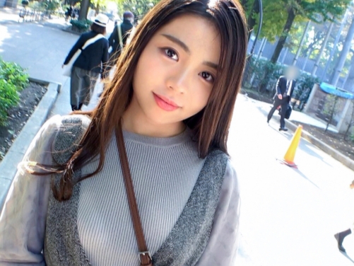 【清楚系お姉さんの裏の顔】『こんなの初めて…』上品な美乳お姉さんがナンパで大胆に変身！キレイなカラダを晒し、見知らぬチンコに激しく突かれて感じまくる！♡