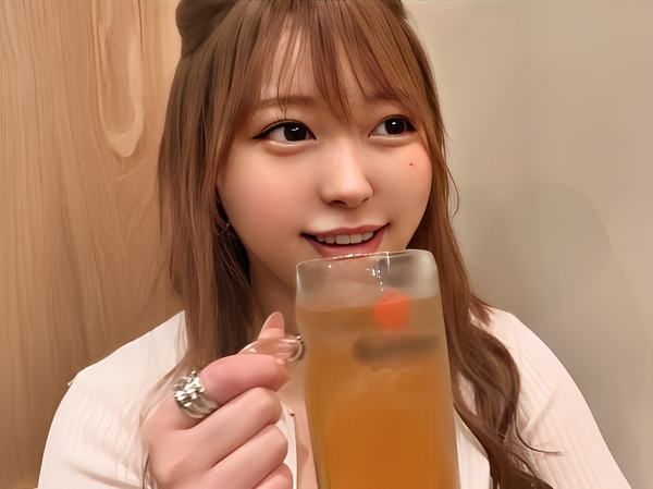 【SNSで人気の素人娘】笑顔が可愛すぎるインフルエンサーがエロ動画に挑戦！ローションまみれでテカテカボディがエロすぎる！連続ピストンで感じまくり、最後は美乳にザーメンぶっかけ！キュートな顔とギャップがヤバい！