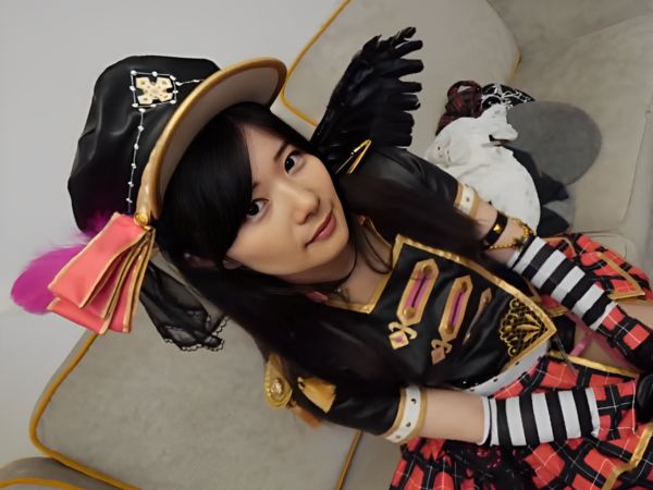 【アイドル禁断のデビュー】『ダメ…気持ち良すぎる♡』20歳のアイドルがコスプレ姿で大胆セックス！騎乗位で腰を振りまくり、正常位で連続絶頂！アイドルとは思えないエロさに悶絶必至！