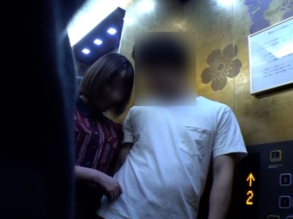 【盗撮】現役JDカップルのラブラブSEXを完全盗撮！ホテルで繰り広げられる美乳ちっぱい女子大生の生々しいセックスを隠しカメラでバッチリ激写！