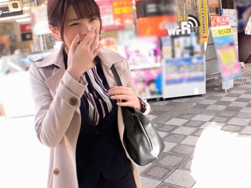 【美脚お姉さんのオフィス淫乱化】『仕事中なのに…』スーツ姿のOLがデスクの下でこっそりチンポを味わい、ピストン攻撃にガクブル！特濃ザーメンを顔に浴びて大興奮！♡