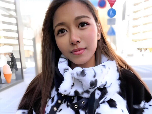 【南国ハーフギャルの本性】『もっと奥まで…』小麦色肌のビッチギャルがショーパンから手マンされ、正常位で腰振りまくるエロすぎる本性丸出しセックス♡