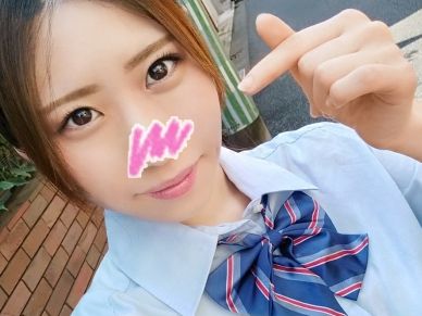 【ウブな19歳JKの初々しいプレイ】『恥ずかしい…』男性経験少なめ美少女が、Fカップおっぱいでパイズリ挑戦！慣れない手つきで乳首責めする姿がたまらなくエロい♥ 制服姿とのギャップに興奮必至！