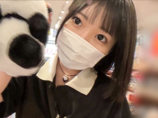 【Hカップ素人女子の危険な誘惑】『ノーブラで歩いてたら…』粘着ナンパ師に捕まった巨乳女子が即ホテルでハメ撮り！フェラ＆パイズリからコスプレSEXで痙攣アクメ♡