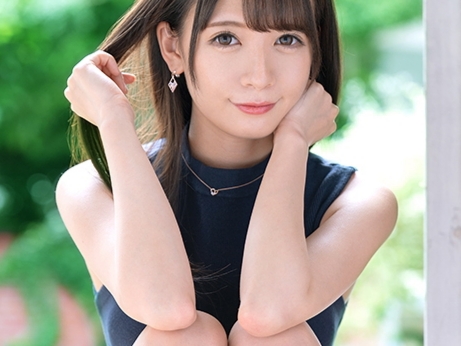 【キュートな美少女と生ハメ体験】『中に出して…』無邪気な笑顔がたまらないロリっ娘とエッチなプレイ！ピンクのオマンコにたっぷり精子を注ぎ込む濃厚セックス！♡