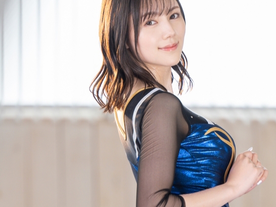 【スポーツ美少女の汗だくセックス】『もっと激しく…』スポーツコスが似合いすぎる美少女がおっぱい揺らして乱れまくる！汗だくでおマンコを突かれ、感じまくる姿がエロすぎる！！