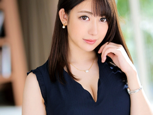 【色白三十路美女の恥じらい手コキ】『初めてで…』医療系研究職の真面目な美女が、照れながらチンポをフェラ＆手コキ！バイブ責めで我慢できず悶絶イキ！！♡